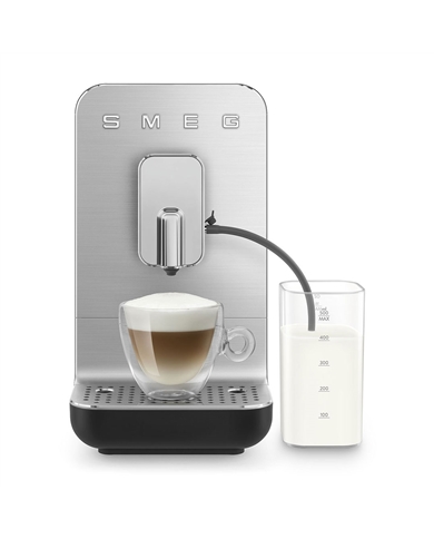 SMEG MAQUINA CAFE AUTOMATICA C/ SISTEMA DE LEITE PRETA #4 - BCC13BLMEU